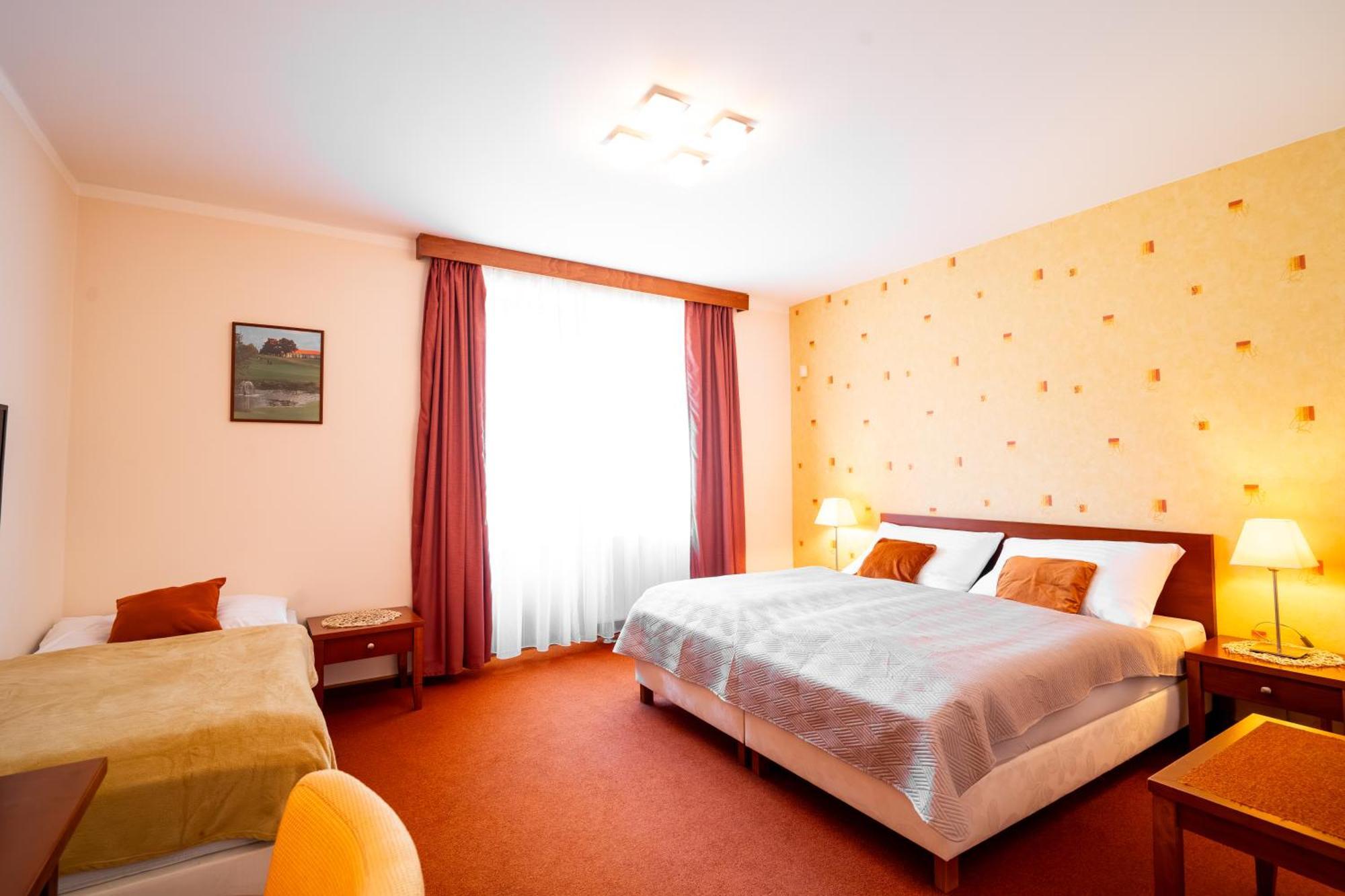 Golf Hotel Austerlitz Eksteriør bilde